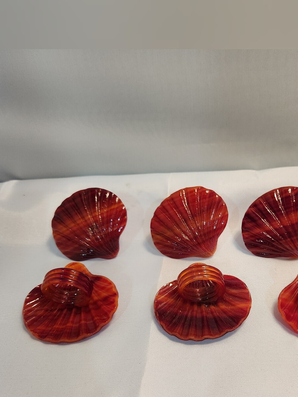 Red Shell Plastic Napkin Rings - Set of 6